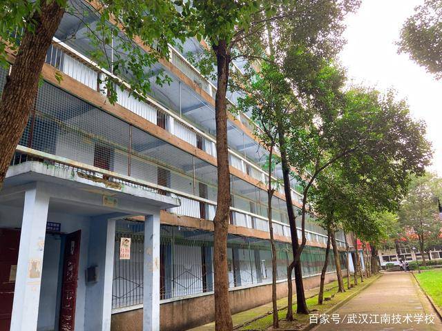 武汉江南技术学校——校园风景